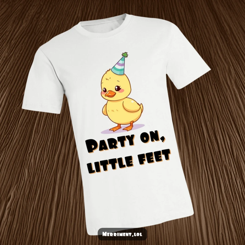 Funny wobbly duckling t-shirt depicting a cute bird trying to balance a small, luminous party hat, full of fun.